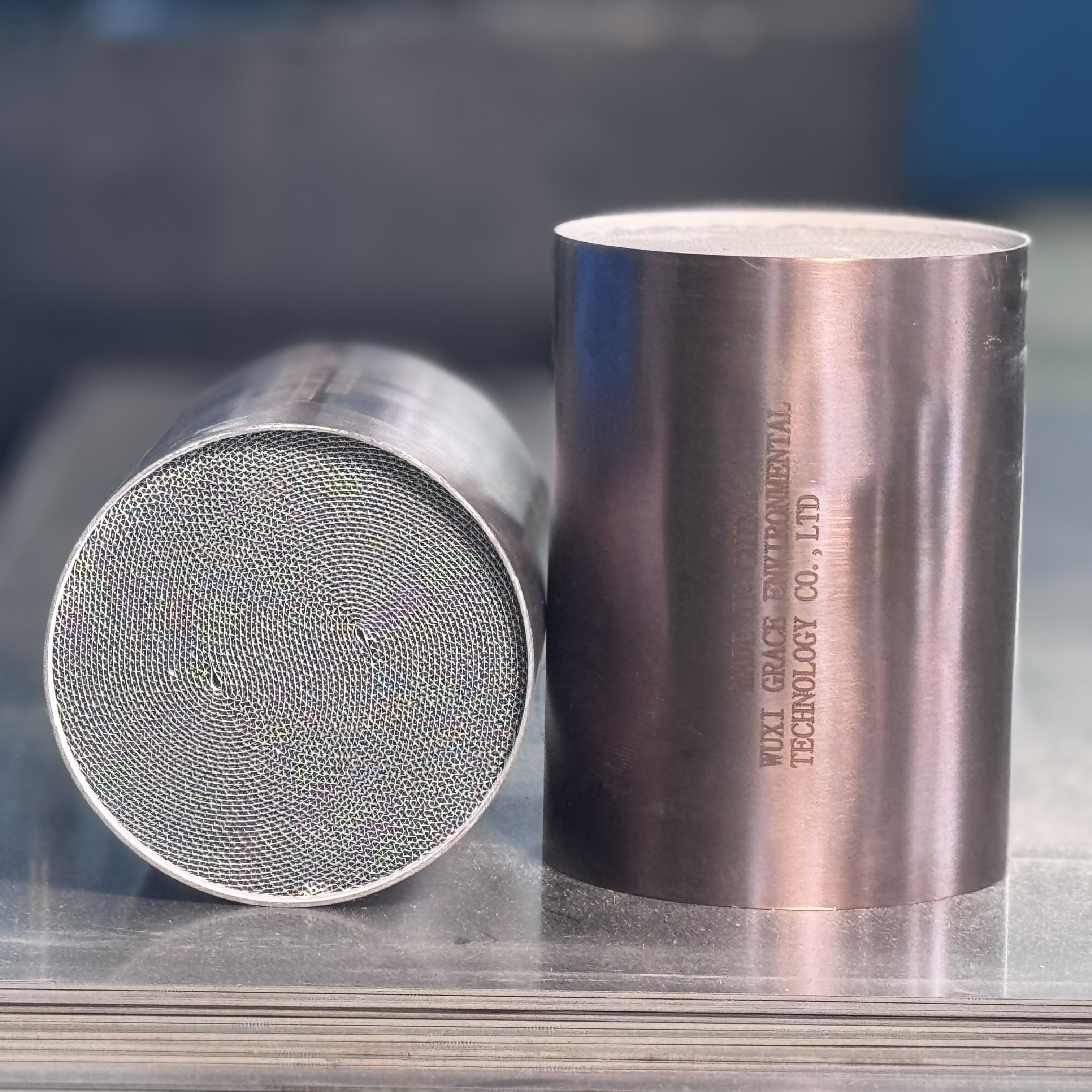 Neueste Unternehmensblogs über Diesel für schwere Kraftfahrzeuge: Technischer Weg der Integration von DOC+CDPF zur Bekämpfung von Schwarzrauch in mobilen Nicht-Straßenmaschinen