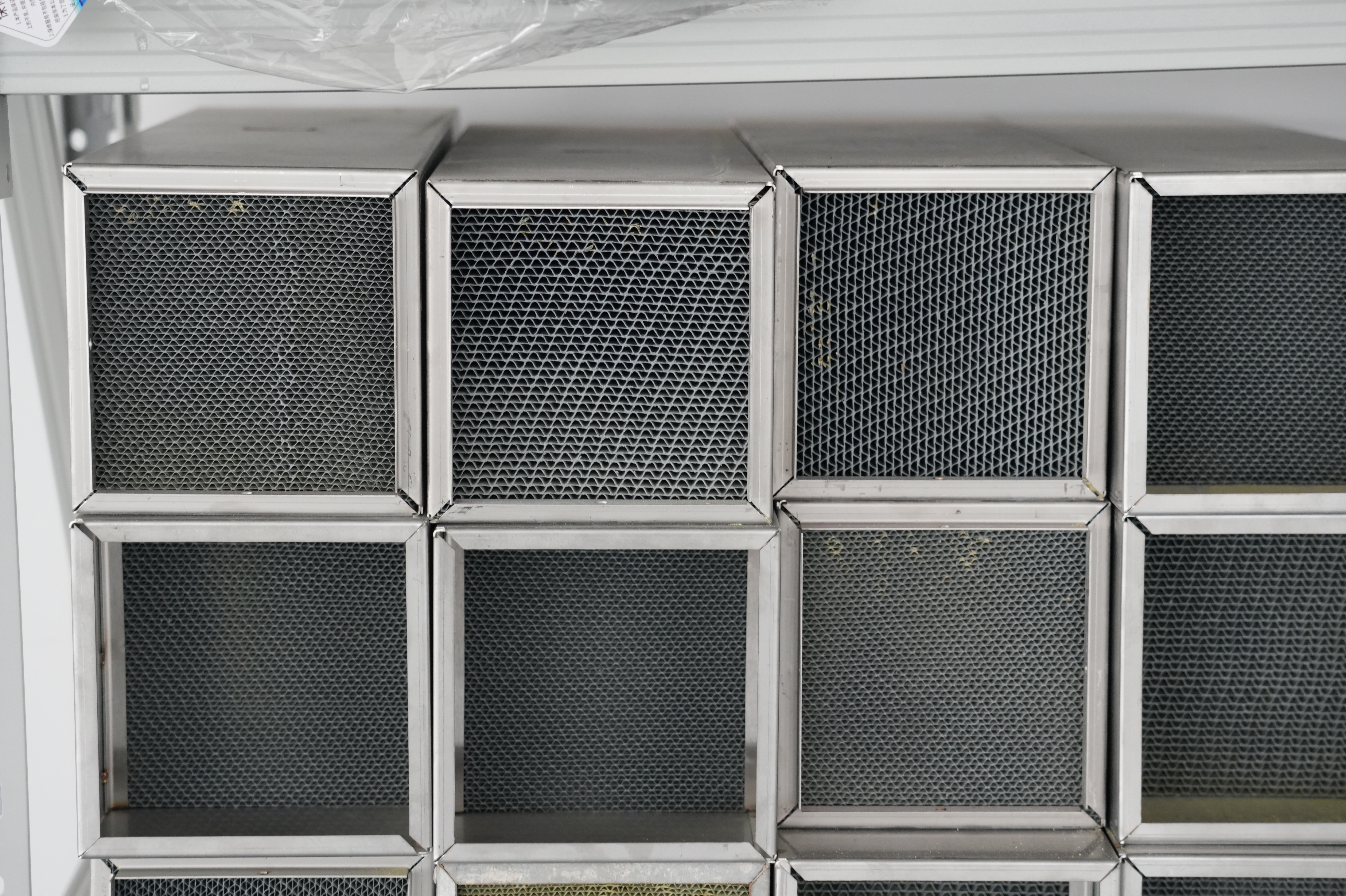 Neueste Unternehmensblogs über Feinchemische Prozessoptimierung: Konsistenz der Ethylenraffinationskatalysatoren bei der Abfertigung von Unreinheiten zur Erzeugung von hochreinen Gasen