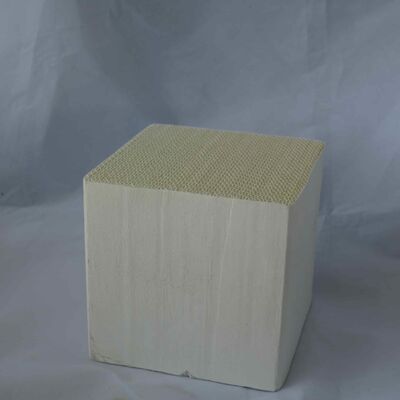 kaufen Anpassbarer Wellplatten-SCR-Katalysator mit einer Wellenbreite von 1,8 mm bis 12,2 mm Online-Herstellung