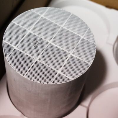 kaufen China VI Konformität und 143,8*177,8 mm Dichte CDPF für leichte Nutzfahrzeuge Online-Herstellung